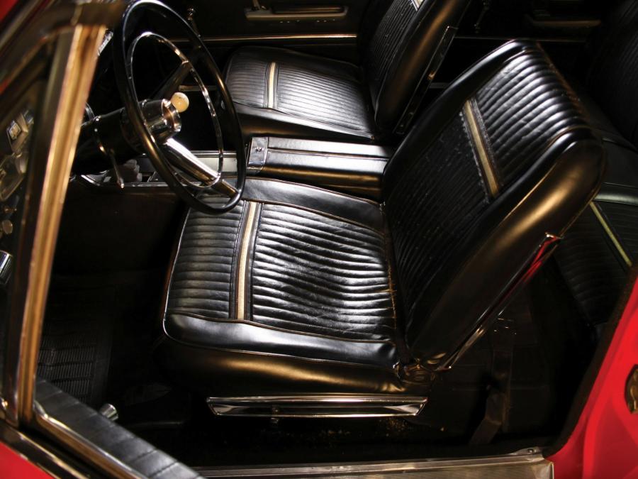  Plymouth Sport Fury Hardtop Coupe 1965 года  (фото 8 из 9)
